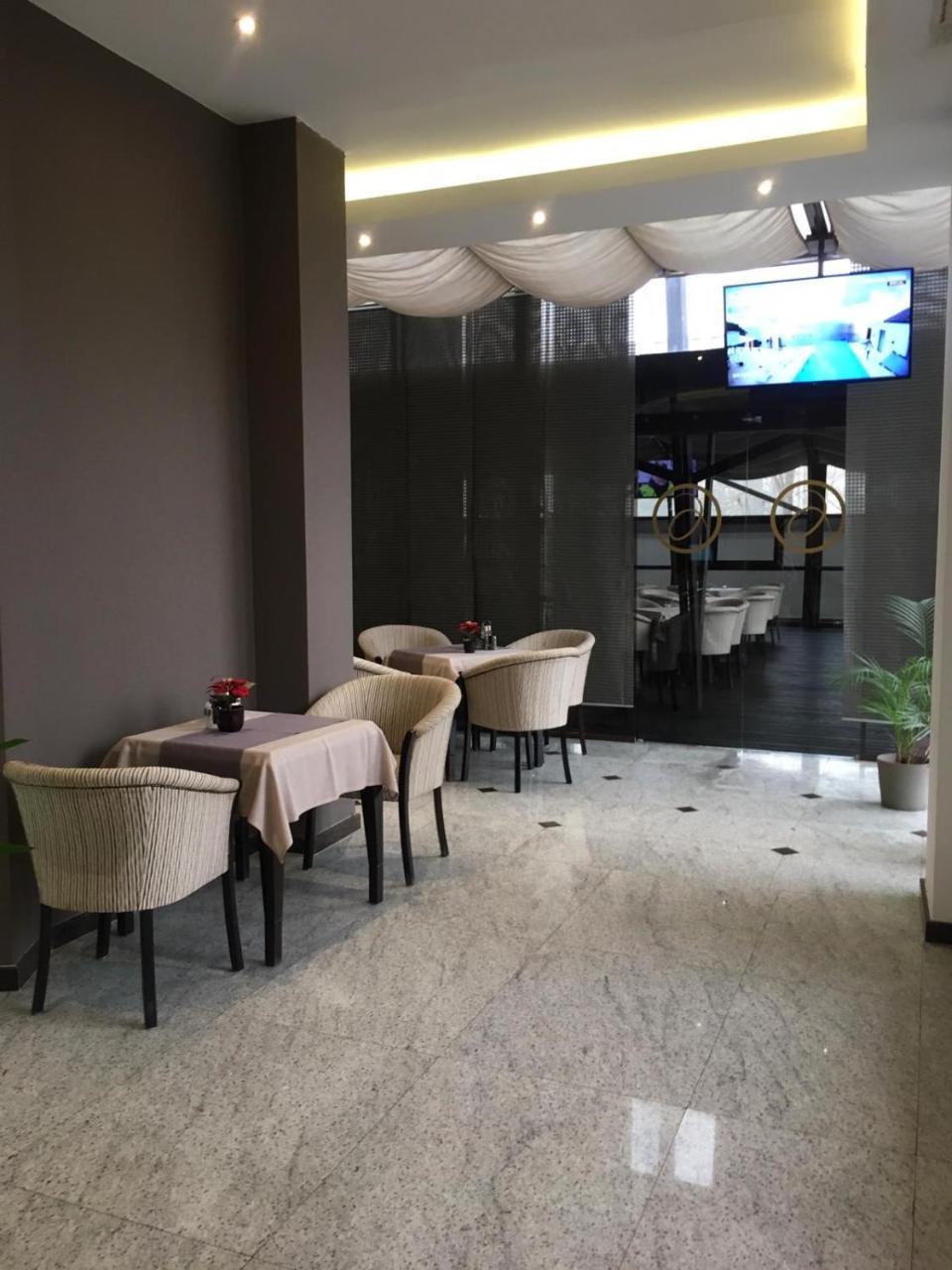 Ambiance Hotel Bukarest Exterior foto